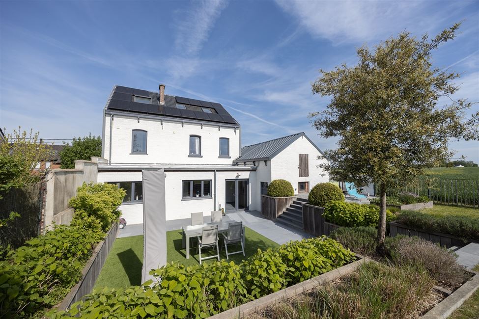 VENDUE! MARBISOUX: Splendide maison 5CH avec jardin