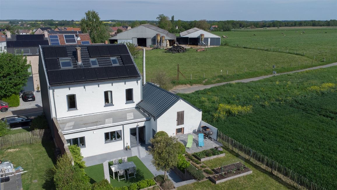 VENDUE! MARBISOUX: Splendide maison 5CH avec jardin