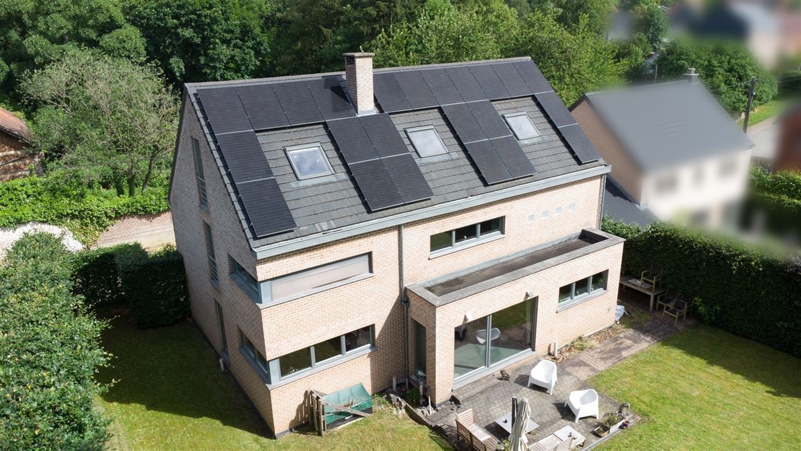 Splendide villa comprenant 2 logements & prof.lib.