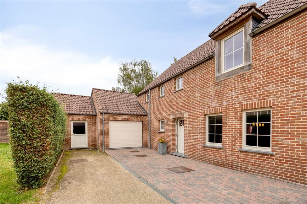 Belle maison 3ch/garage/car port/OK PROF LIB/ nickel nickel !