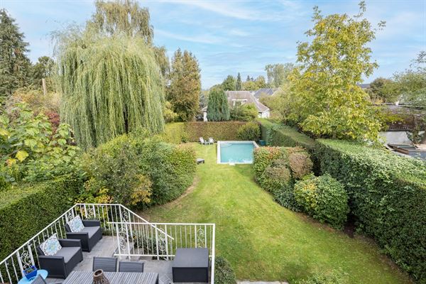 Villa de charme 4CH avec piscine et splendide jardin