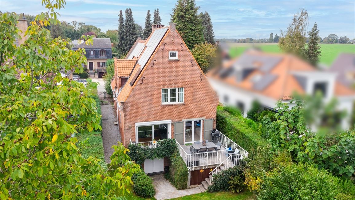 Villa de charme 4CH avec piscine et splendide jardin