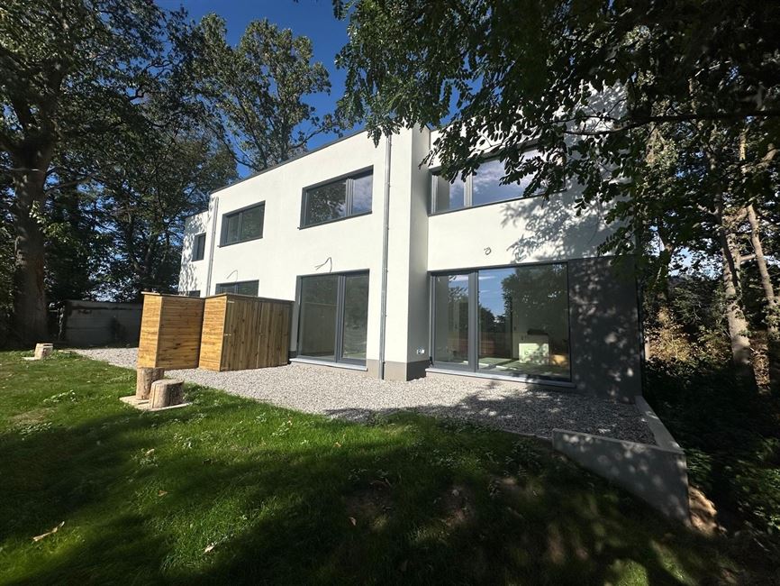 Construction neuve 3 ch, contemporaine, endroit magique !