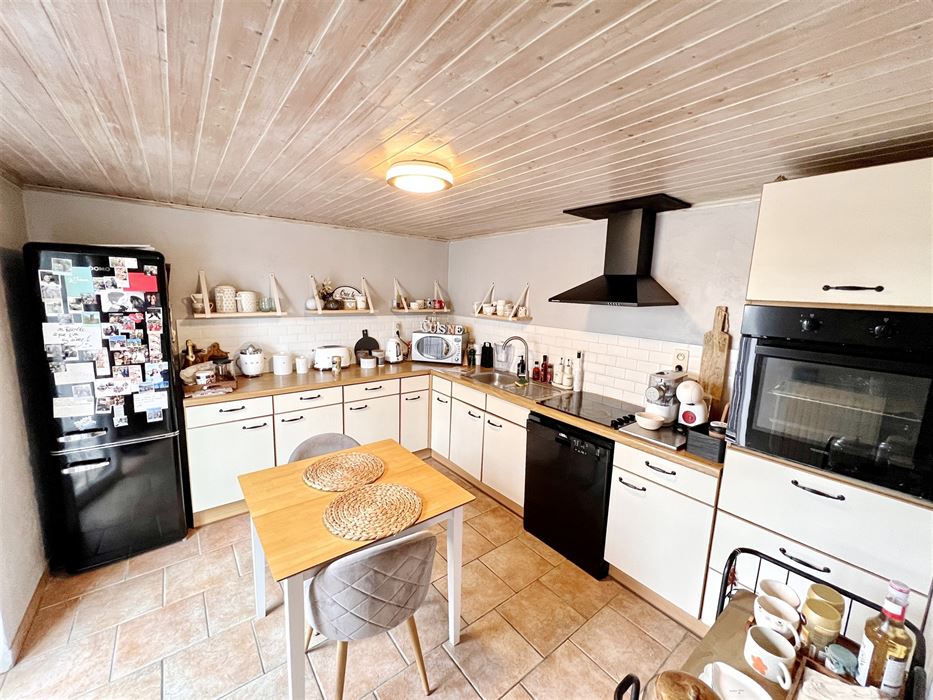 Absil Immobilière : Lumineuse maison en pierre 4 ch