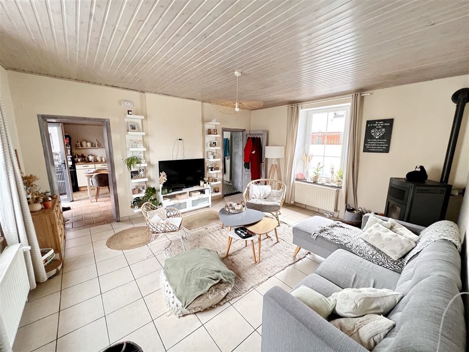 Absil Immobilière : Lumineuse maison en pierre 4 ch