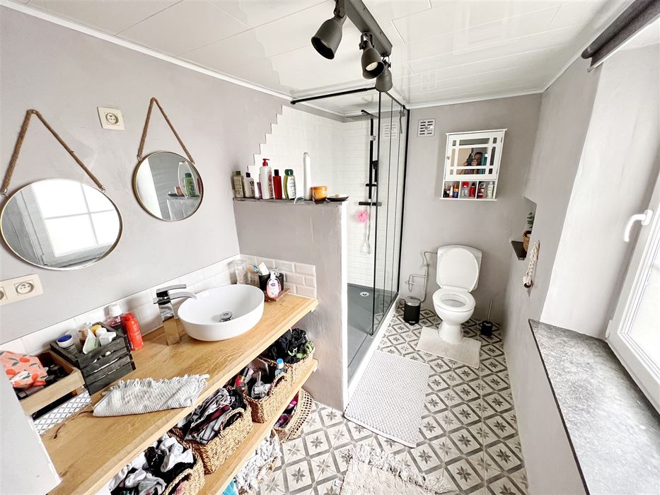 Absil Immobilière : Lumineuse maison en pierre 4 ch