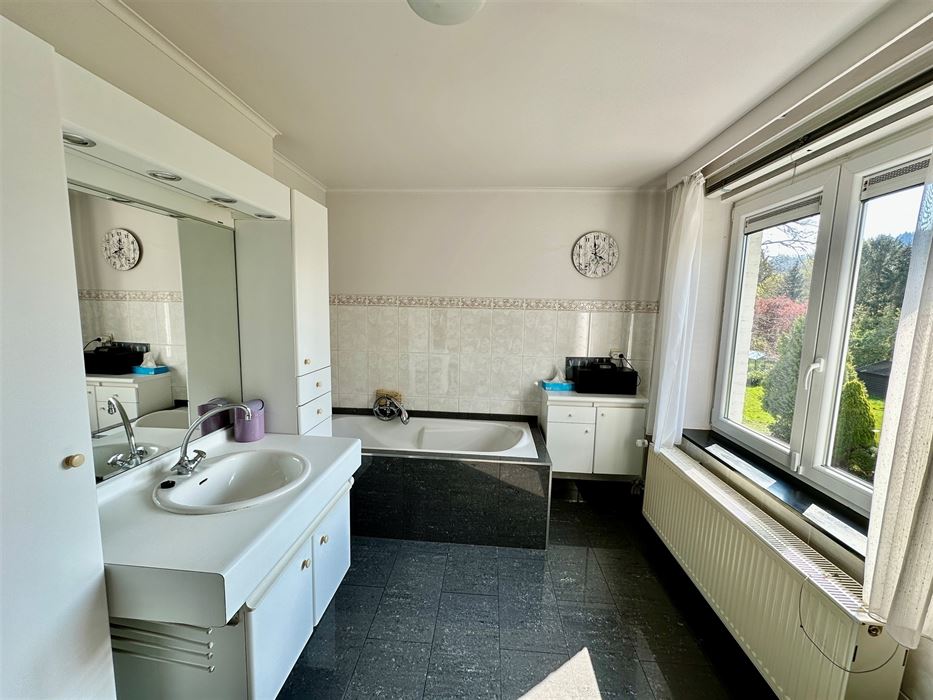 Absil Immobilière vous présente une maison rénovée