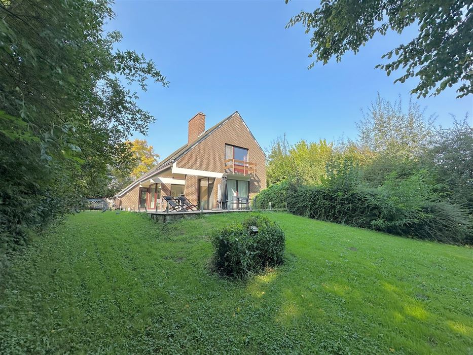 ABSIL Immobilière vous présente une superbe Villa