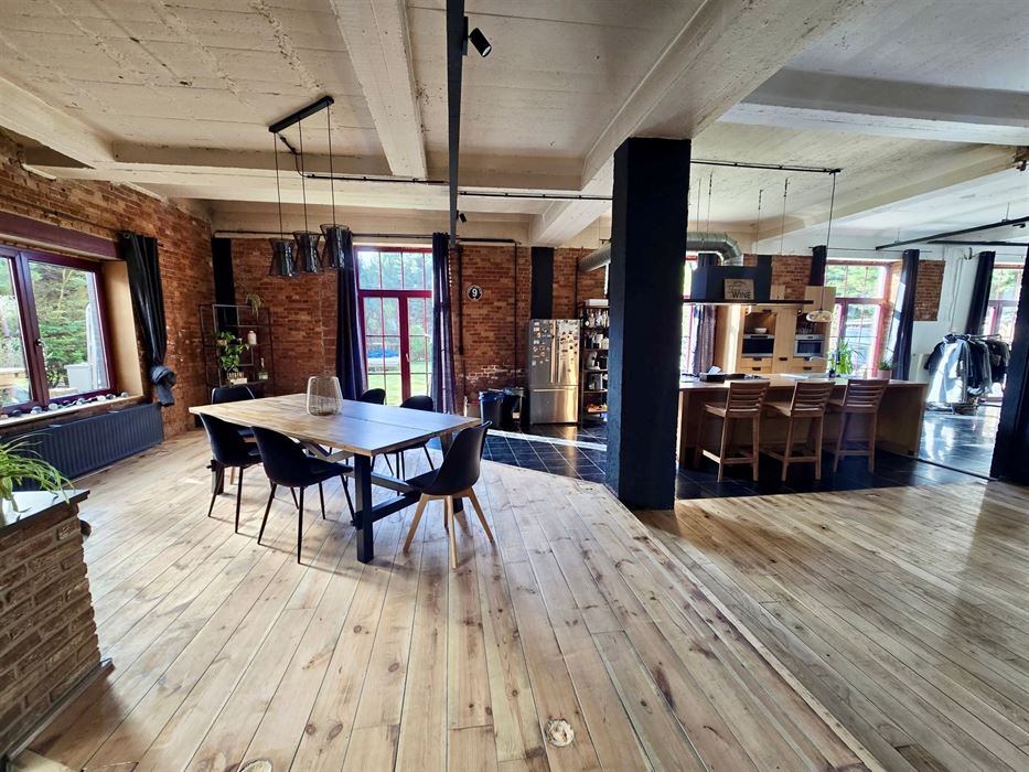 Absil Immobiliere vous présente un superbe Loft