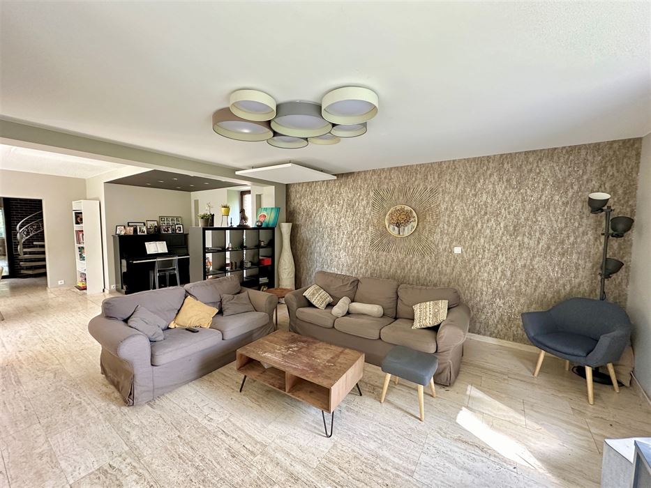 ABSIL Immobilière vous présente une superbe Villa