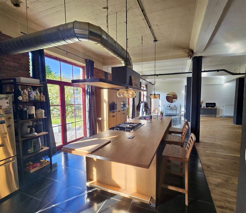 Absil Immobiliere vous présente un superbe Loft