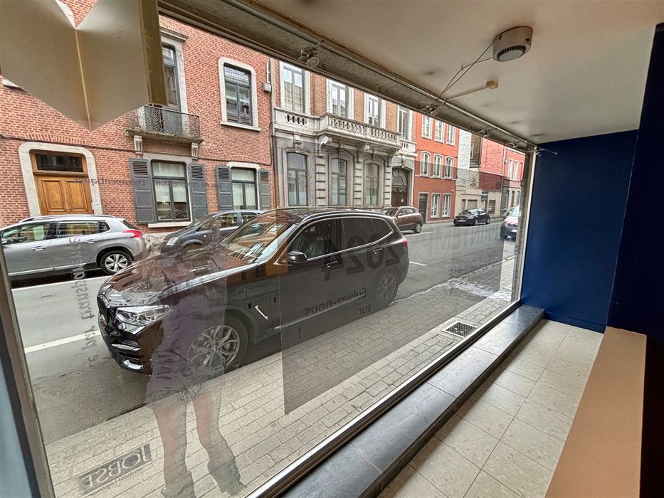 L'immobilière Absil vous présente un espace commercial à Namur
