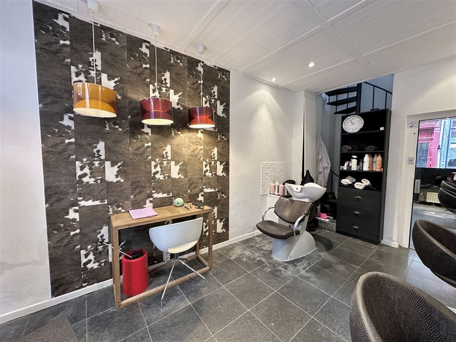 Absil Immobilière vous propose une belle maison de commerce à Namur