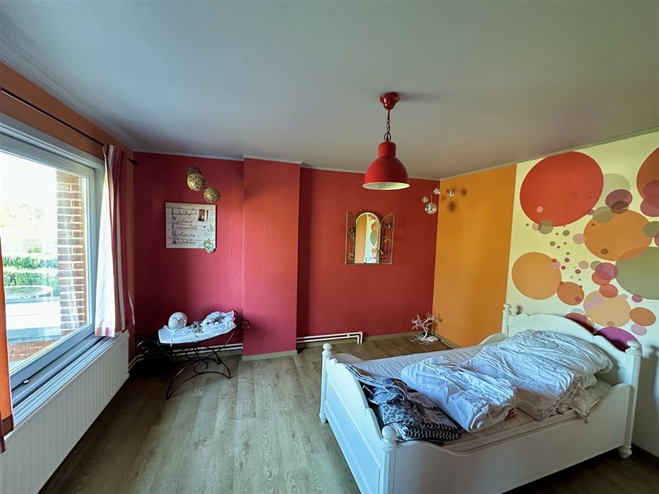 Absil Immobilière vous présente une maison 5 chambres