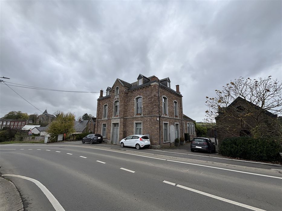 Absil Immobilière vous présente un appartement une chambre