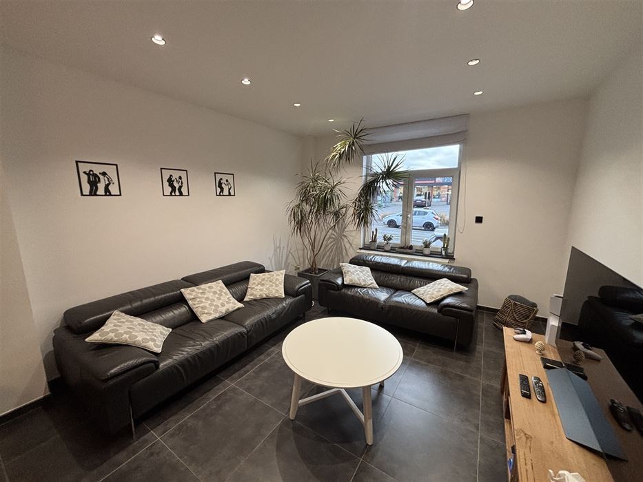 Absil immobilière vous présente une maison de maître 3ch