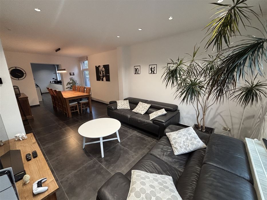 Absil immobilière vous présente une maison de maître 3ch
