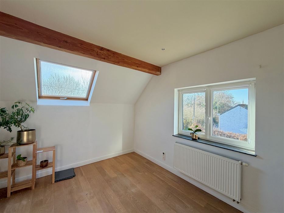 Absil Immobilière vous présente une superbe propriété 4 ch