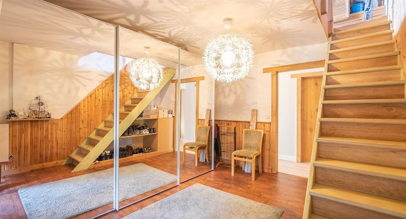 Absil Immobilière vous présente une superbe propriété 4 ch