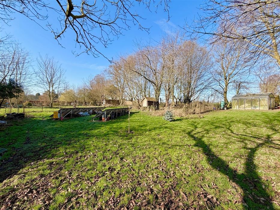 Absil Immobilière vous présente une superbe propriété 4 ch