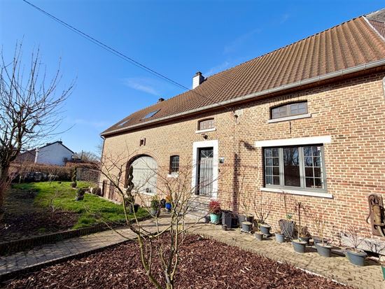 Absil Immobilière vous présente une superbe propriété 4 ch