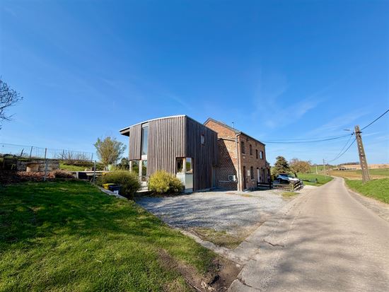 ABSIL Immobilière vous présente une maison entièrement rénovée