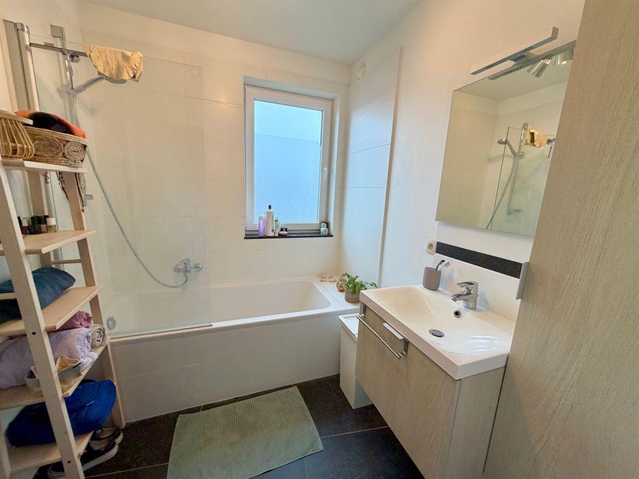 ABSIL IMMOBILIERE vous présente un bel appartement 2 chambres