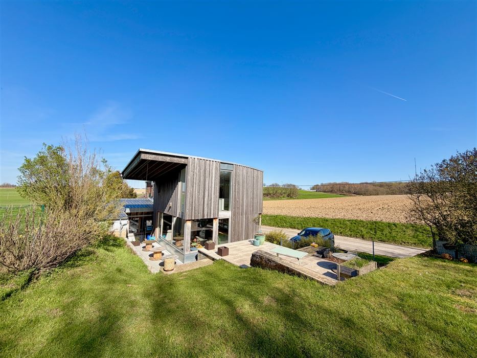 ABSIL Immobilière vous présente une maison entièrement rénovée