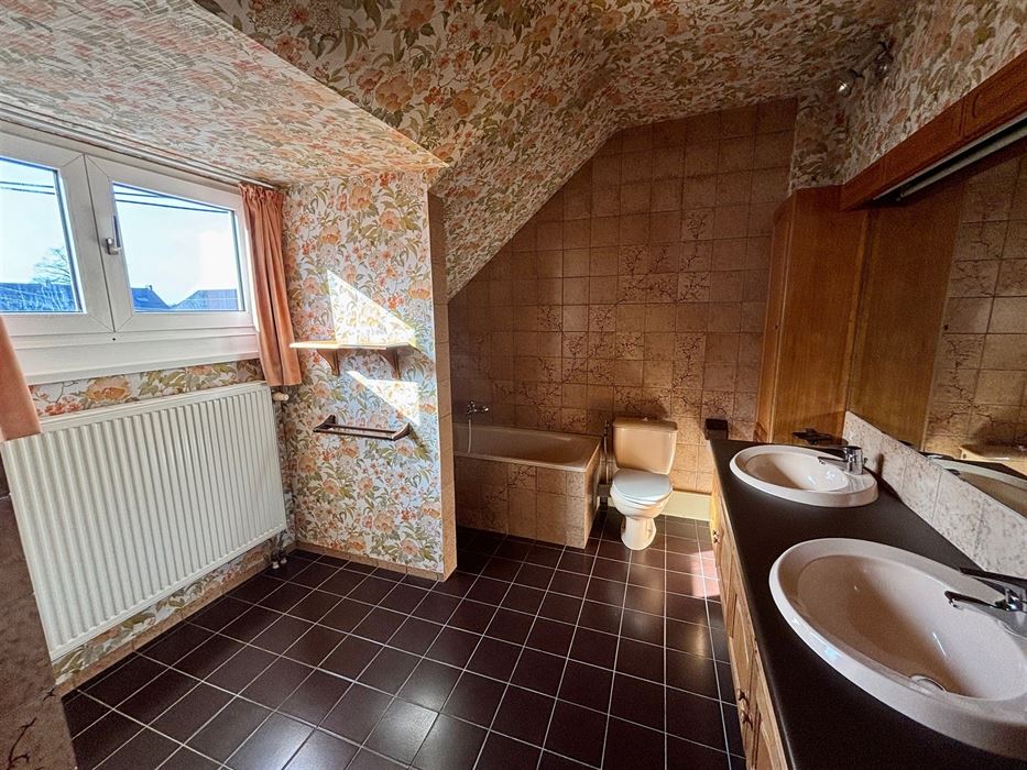 Absil Immobilière vous présente une maison 4ch