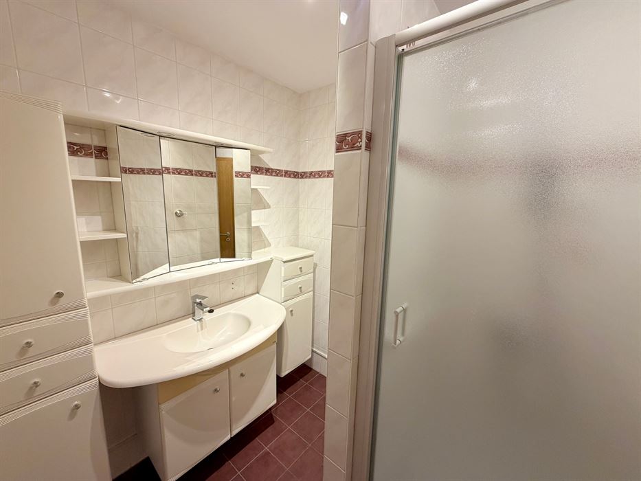 Absil immobilière vous présente un appartement deux chambres