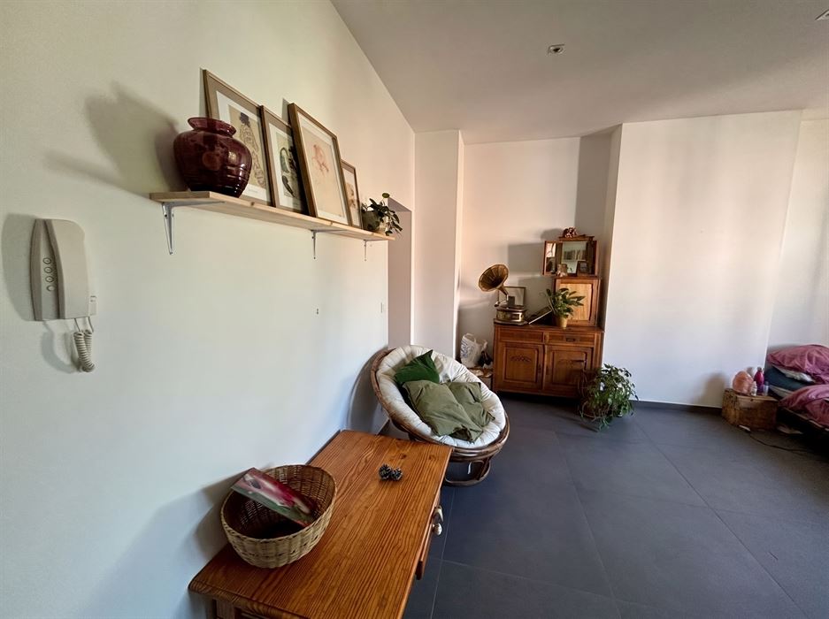 Absil immobilière vous présente un studio à Namur