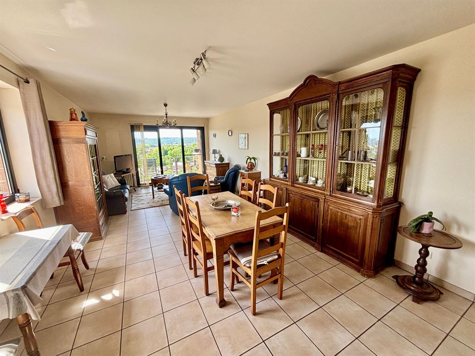 Absil immobilière vous présente un appartement 2ch avec une magnifique vue