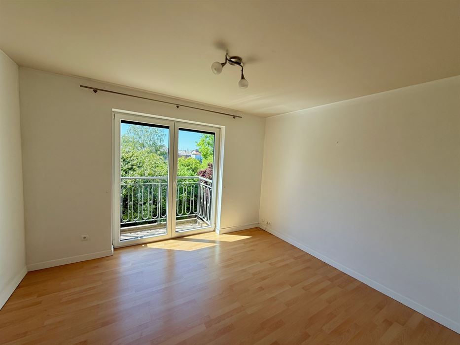 Absil immobilière vous présente un appartement deux chambres
