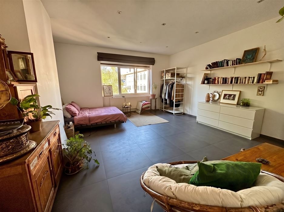 Absil immobilière vous présente un studio à Namur