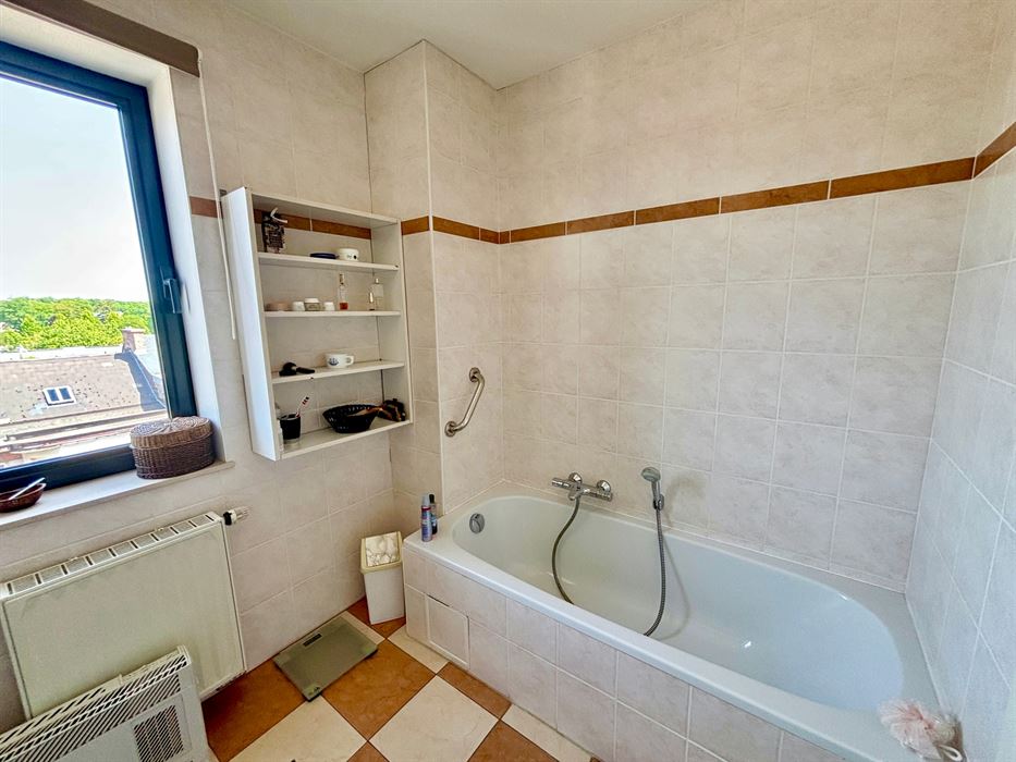 Absil immobilière vous présente un appartement 2ch avec une magnifique vue