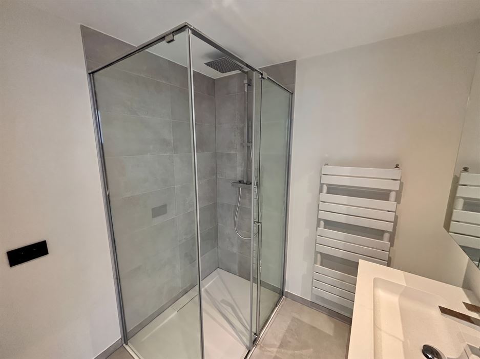 Absil Immobilière vous présente un appartement 1ch neuf