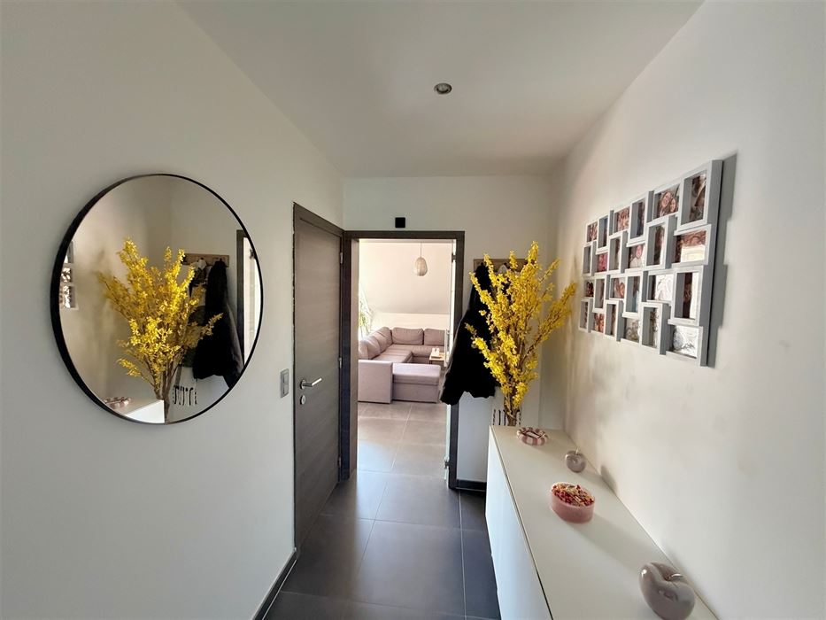 Absil immobilière vous présente un duplex 3ch