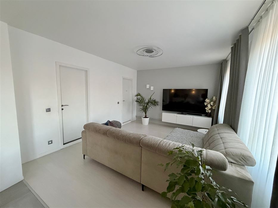 Absil Immobilière vous présente un duplex 3ch