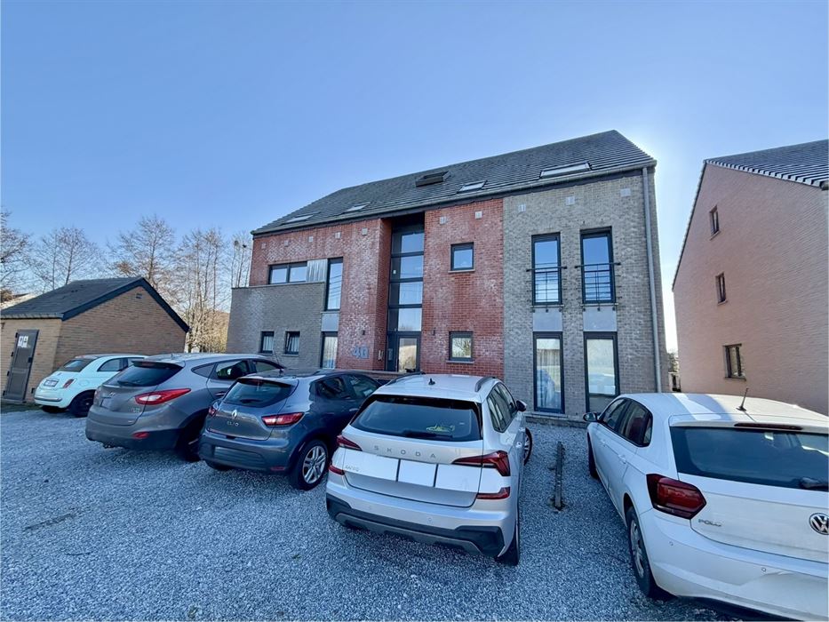 Absil immobilière vous présente un duplex 3ch