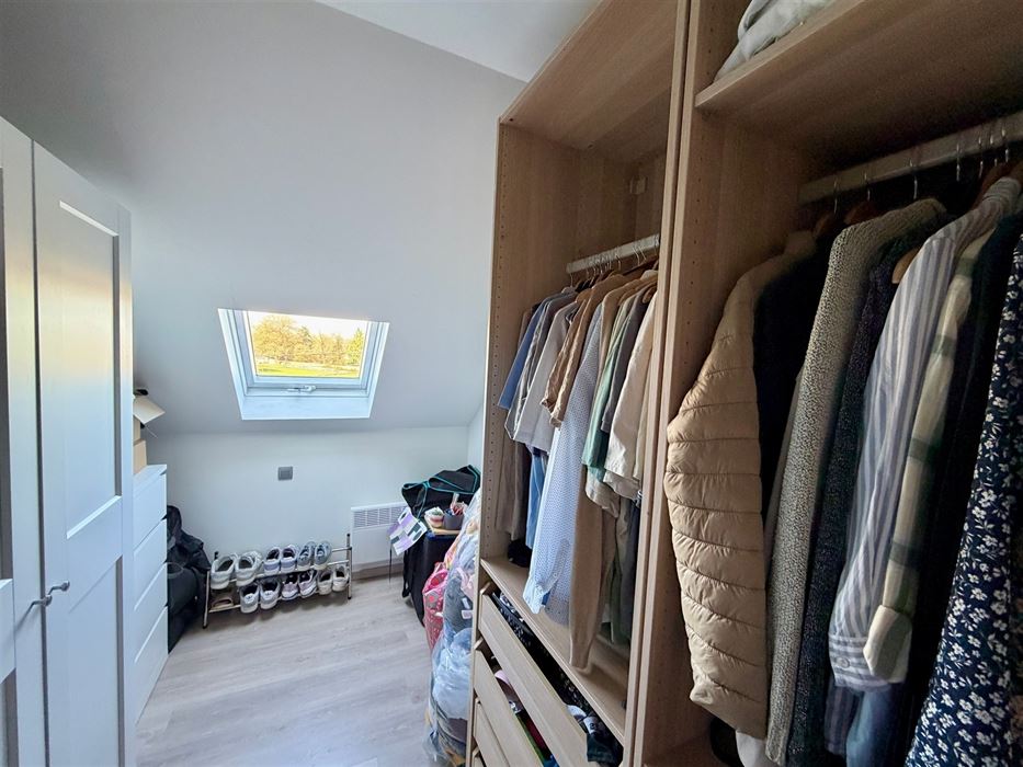 Absil immobilière vous présente un duplex 3ch