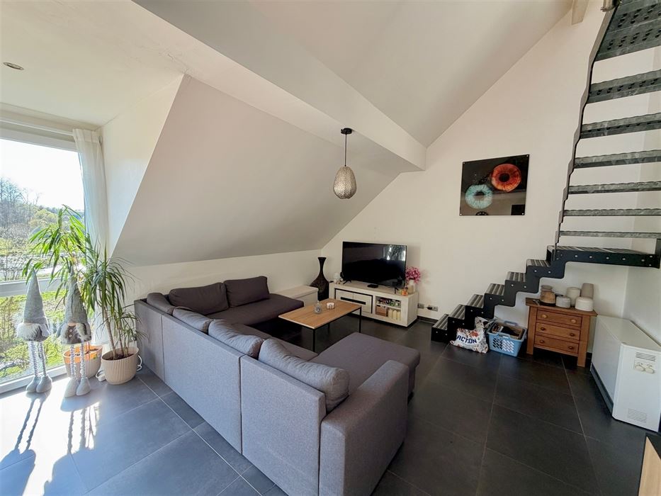 Absil immobilière vous présente un duplex 3ch