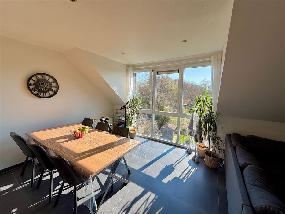 Absil immobilière vous présente un duplex 3ch