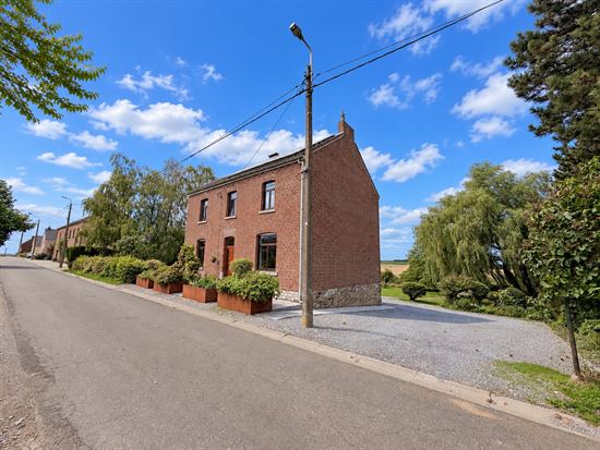 Absil Immobiliere vous présente : une maison villageoise 3ch