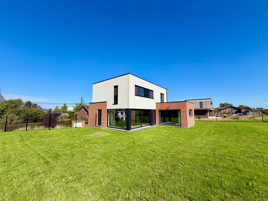 Absil Immobilière vous présente une villa contemporaine PEB A++