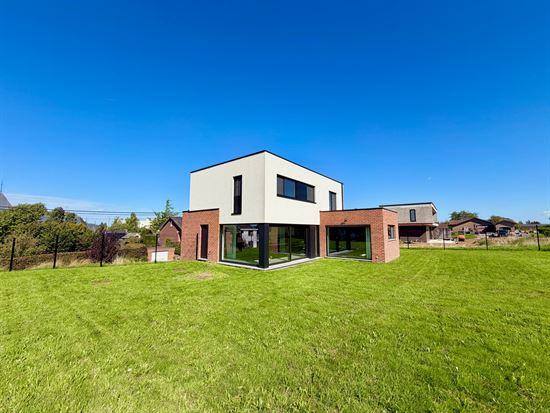 Absil Immobilière vous présente une villa contemporaine PEB A++