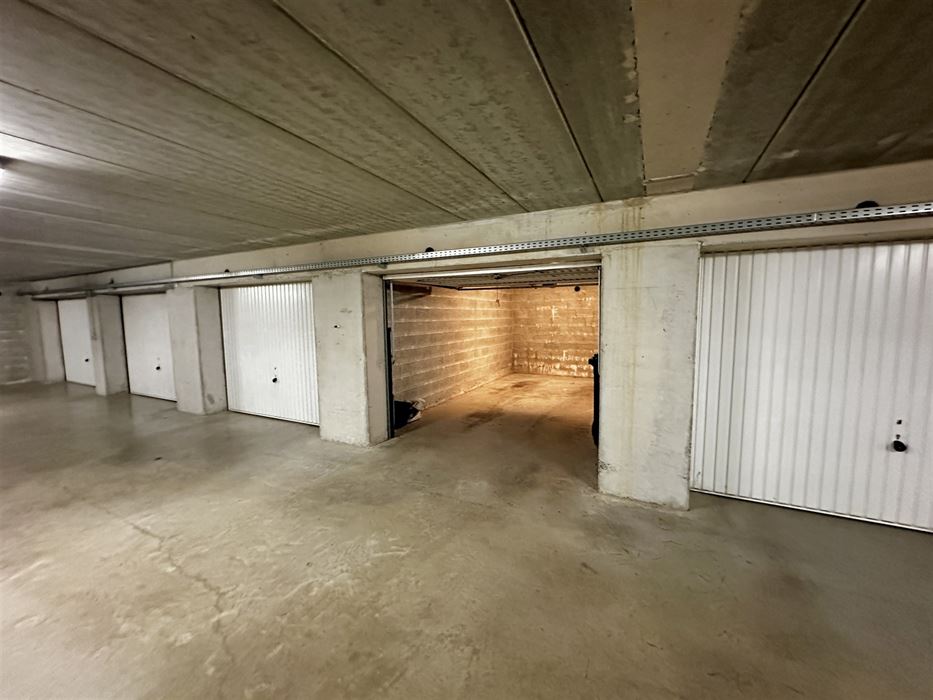 Absil Immobilière vous présente un garage en centre ville