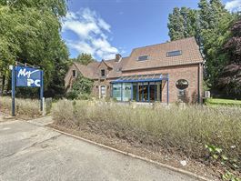 Immeuble mixte à 4280 HANNUT (Belgique) - Prix 650.000 €