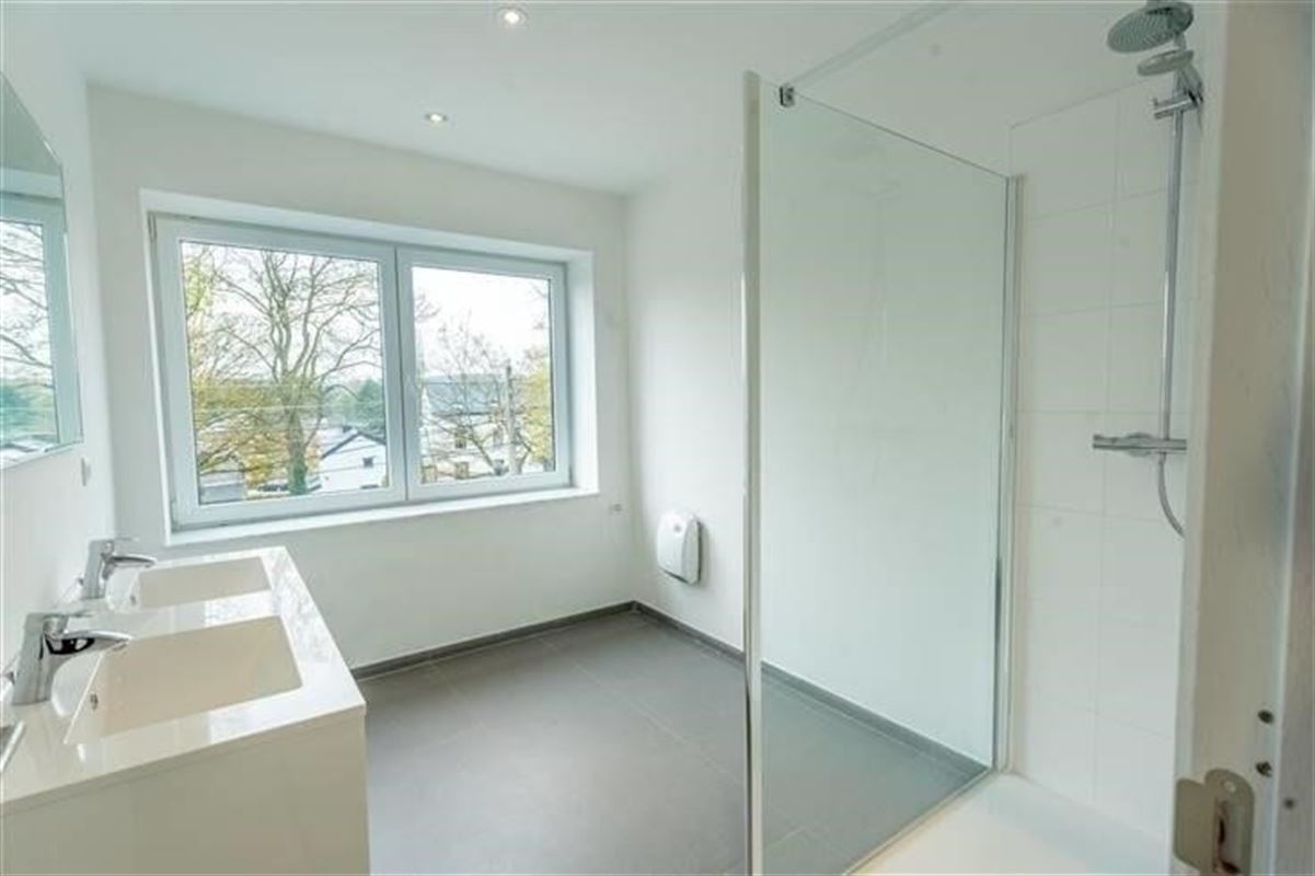 Image 10 : Duplex/Penthouse à 4053 EMBOURG (Belgique) - Prix 1.100 €