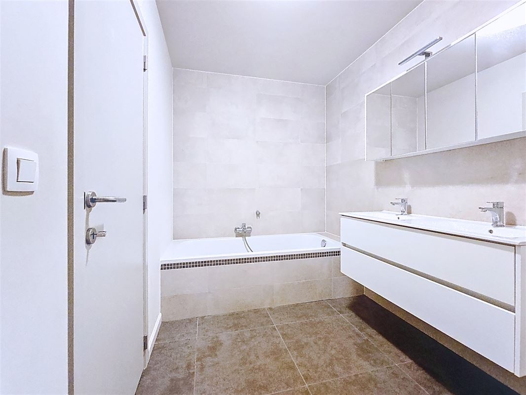 Image 11 : Appartement à 4280 HANNUT (Belgique) - Prix 975 &euro;
