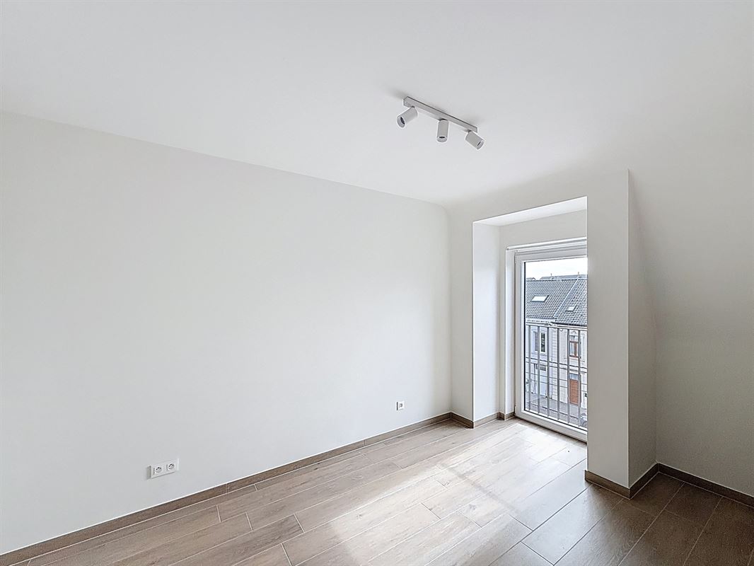 Image 12 : Duplex/triplex à 4280 HANNUT (Belgique) - Prix 1.050 &euro;